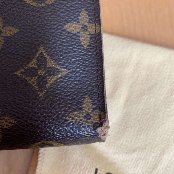 Louis Vuitton Viennois Monogram Wallet Card Holder - Picture 6 of 9